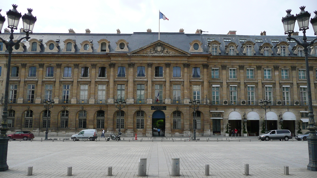 รูปถ่าย ฝรั่งเศส(France) ปารีส(Paris) จัตุรัสว็องโดม(Place Vendome) 2007-07 13