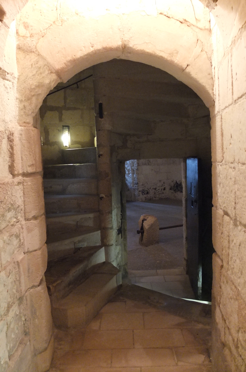รูปถ่าย ฝรั่งเศส(France) ปราสาทลอช(Loches Castle) 2013-01 74