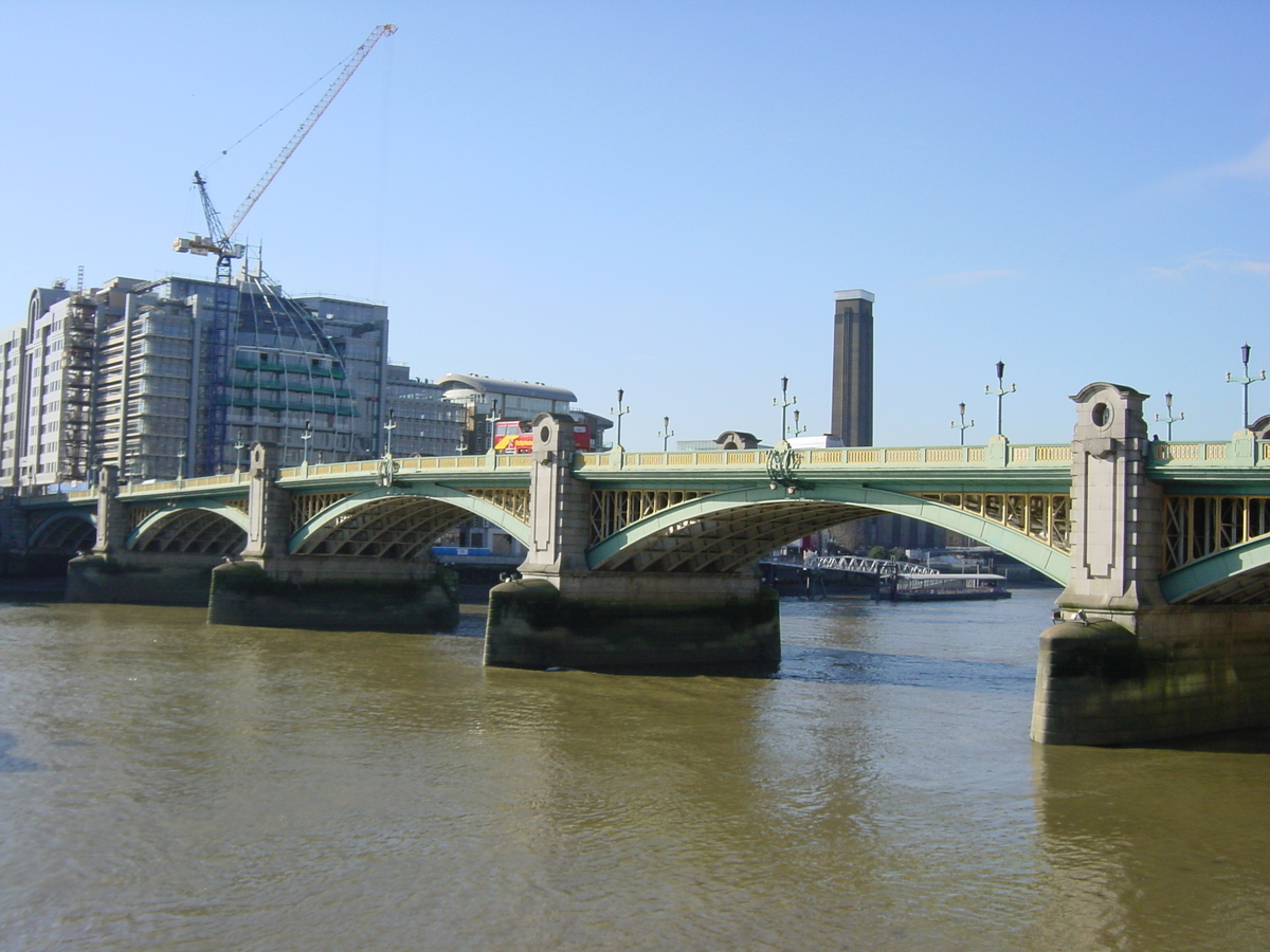 รูปถ่าย อังกฤษ(United Kingdom) ลอนดอน(London) 2002-02 58