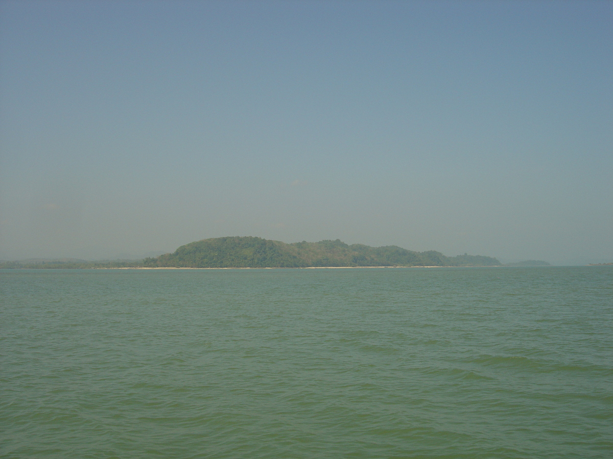 รูปถ่าย พม่า(Myanmar) มะริด(Myeik (Mergui)) 2005-01 44