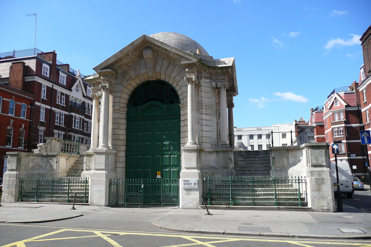 รูปถ่าย อังกฤษ(United Kingdom) ลอนดอน(London) สวนบราวน์ฮาร์ต(Brown Hart Gardens) 2007-09 5