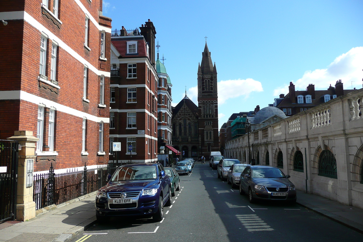 รูปถ่าย อังกฤษ(United Kingdom) ลอนดอน(London) สวนบราวน์ฮาร์ต(Brown Hart Gardens) 2007-09 12