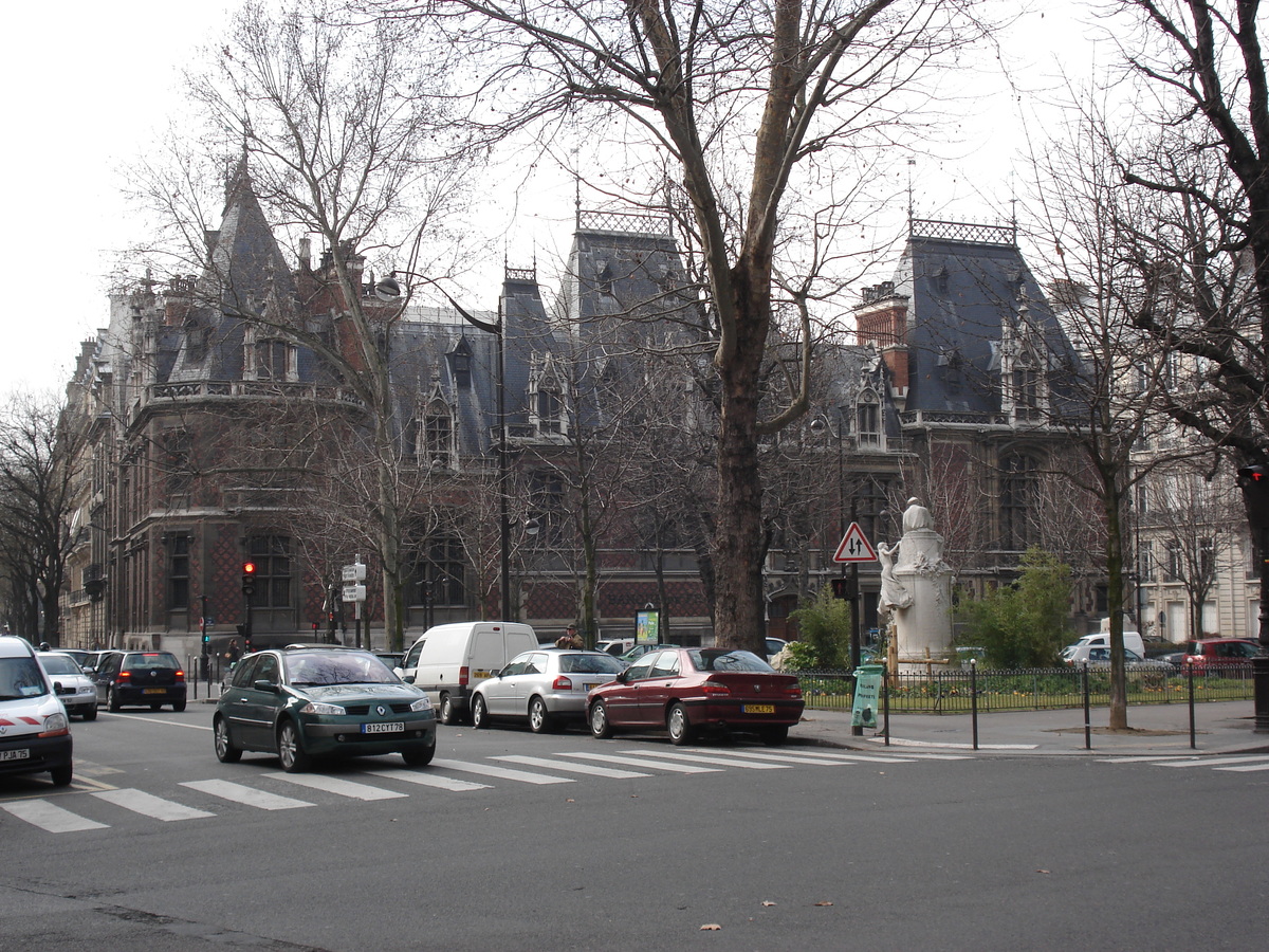 รูปถ่าย ฝรั่งเศส(France) ปารีส(Paris) คุ้มที่ 17 (17th Arrondissement) ปลาส  มาเลแอร์บ(Place Malesherbes) 2006-03 28