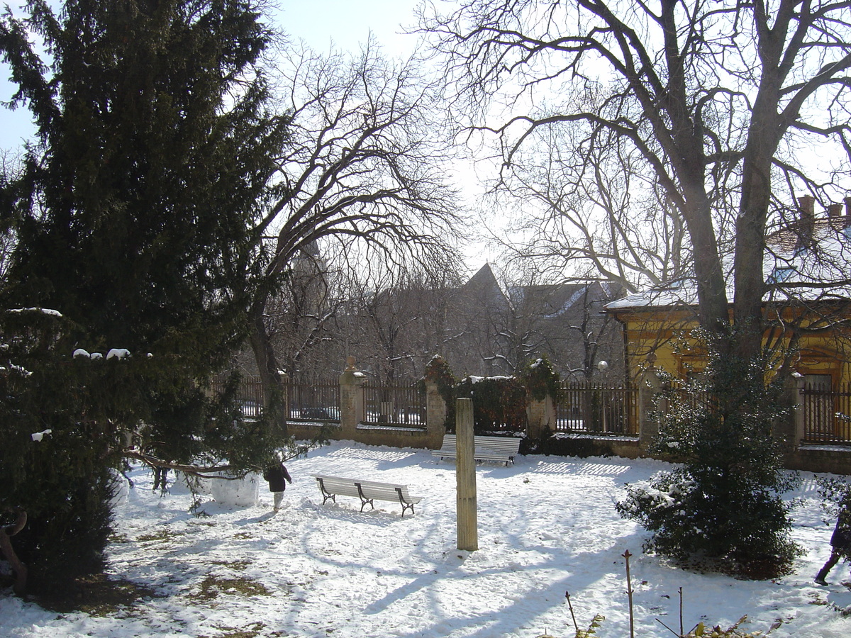 รูปถ่าย ฮังการี(Hungary) เปคส์(Pecs) 2005-03 13