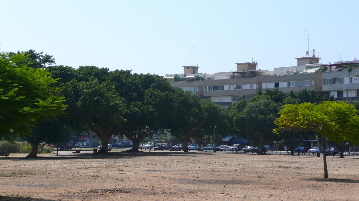 รูปถ่าย อิสราเอล(Israel) เทลอาวีฟ(Tel Aviv) จัตุรัสกิการ์ฮาเมดีนา(Kikar Hamedina) 2007-06 12