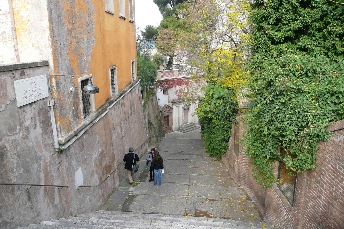 รูปถ่าย อิตาลี(Italy) โรม(Rome) ถนนการีบัลดี(Via Garibaldi) 2007-11 67