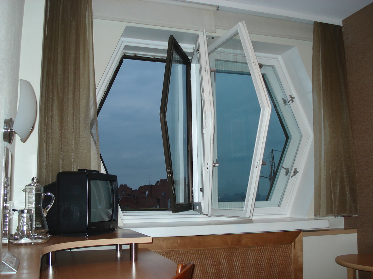 รูปถ่าย รัสเซีย(Russia) โนโวสิเบียร์สก์(Novosibirsk) โรงแรมซีบีร์(Sibir Hotel) 2006-07 24