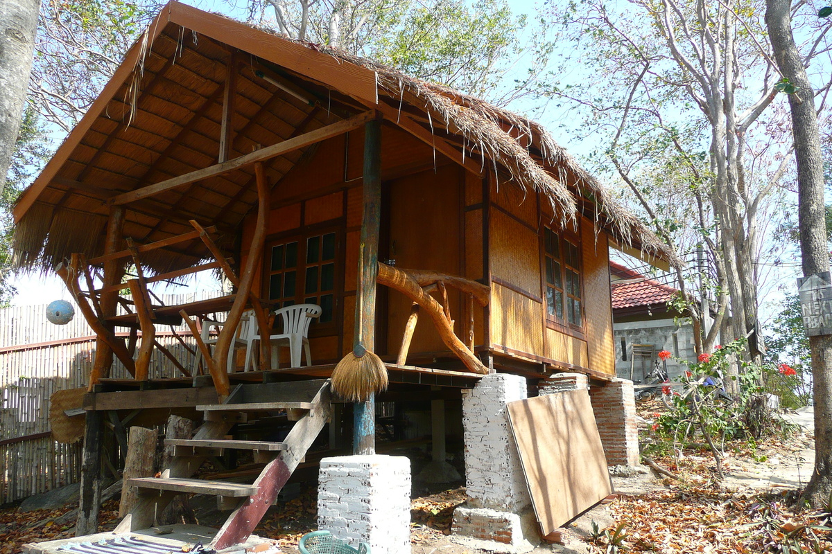 รูปถ่าย ไทย(Thailand) เกาะเสม็ด(Ko Samet) อ่าววงเดือน(Ao Wong Duan) 2009-01 17