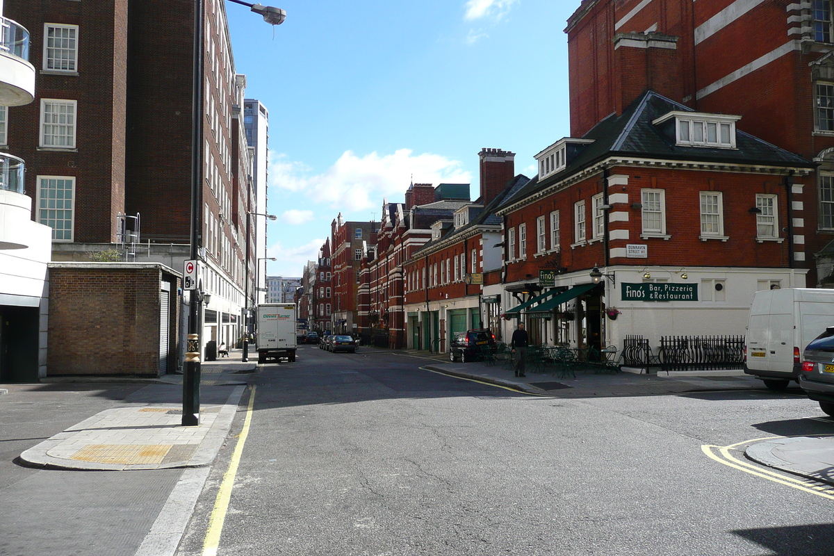 รูปถ่าย อังกฤษ(United Kingdom) ลอนดอน(London) ถนนนอร์ธโรว์(North Row) 2007-09 10