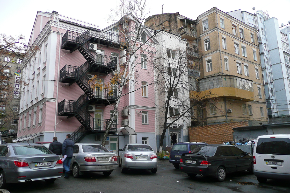 รูปถ่าย ยูเครน(Ukraine) เคียฟ(Kiev) กูเดรียเวท(Kudriavets) 2007-11 33