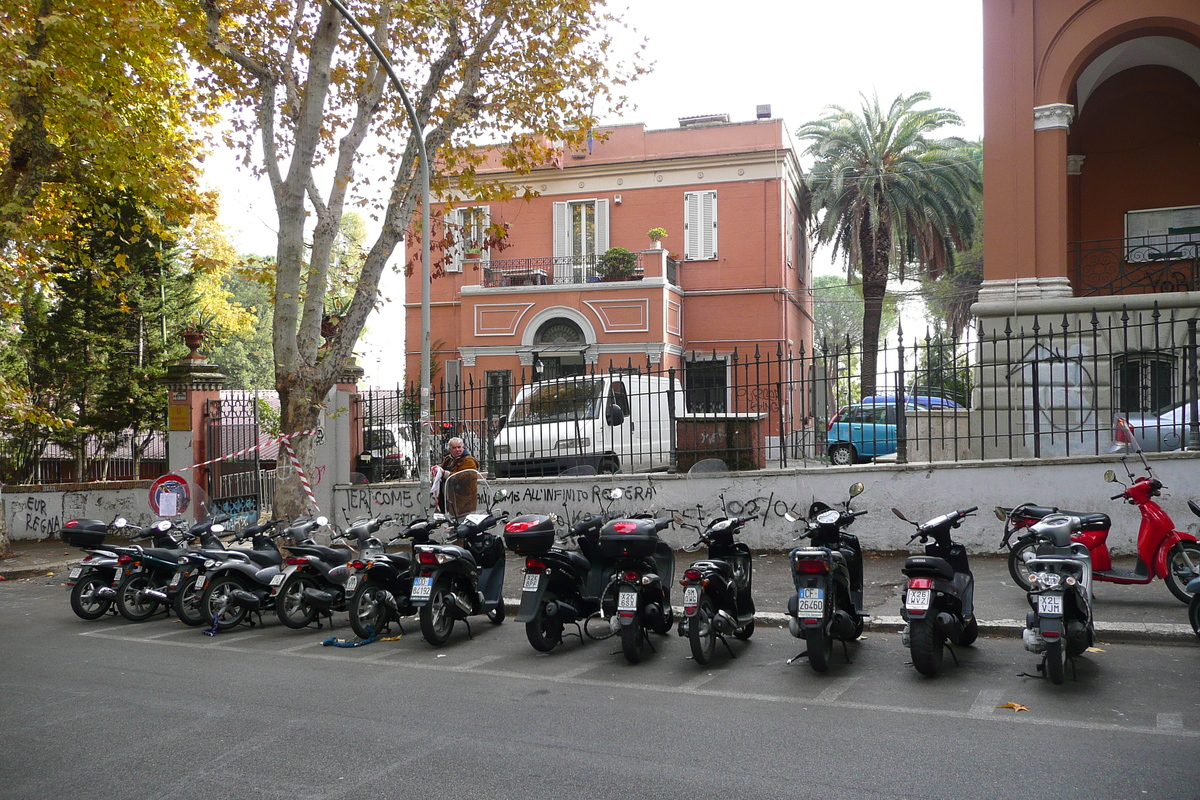 รูปถ่าย อิตาลี(Italy) โรม(Rome) ถนนนีโกลาฟาบรีซี(Via Nicola Fabrizi) 2007-11 2