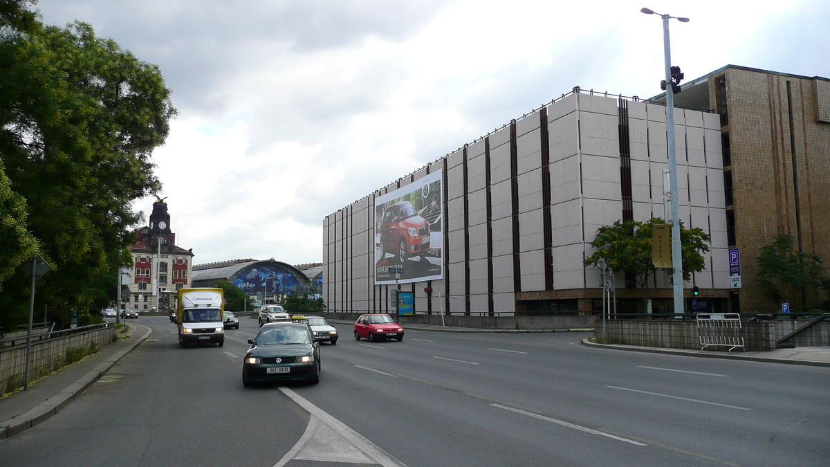 รูปถ่าย สาธารณรัฐเช็ก(Czech Republic) ปราก(Prague) วิลโซโนวา(Wilsonova) 2007-07 27