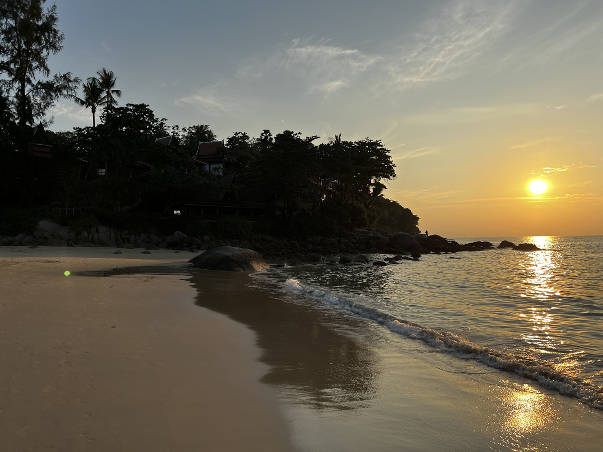 รูปถ่าย ไทย(Thailand) ภูเก็ต(Phuket) หาดกะรน(Karon Beach) 2021-12 3