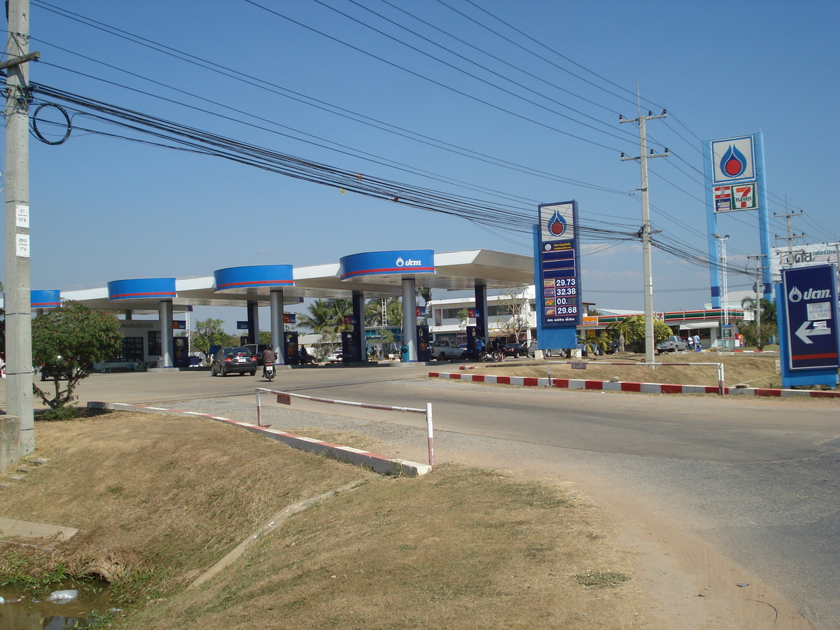 รูปถ่าย ไทย(Thailand) พิษณุโลก(Phitsanulok) ถนนมิตรภาพ(Mittraparp Road) 2008-01 10