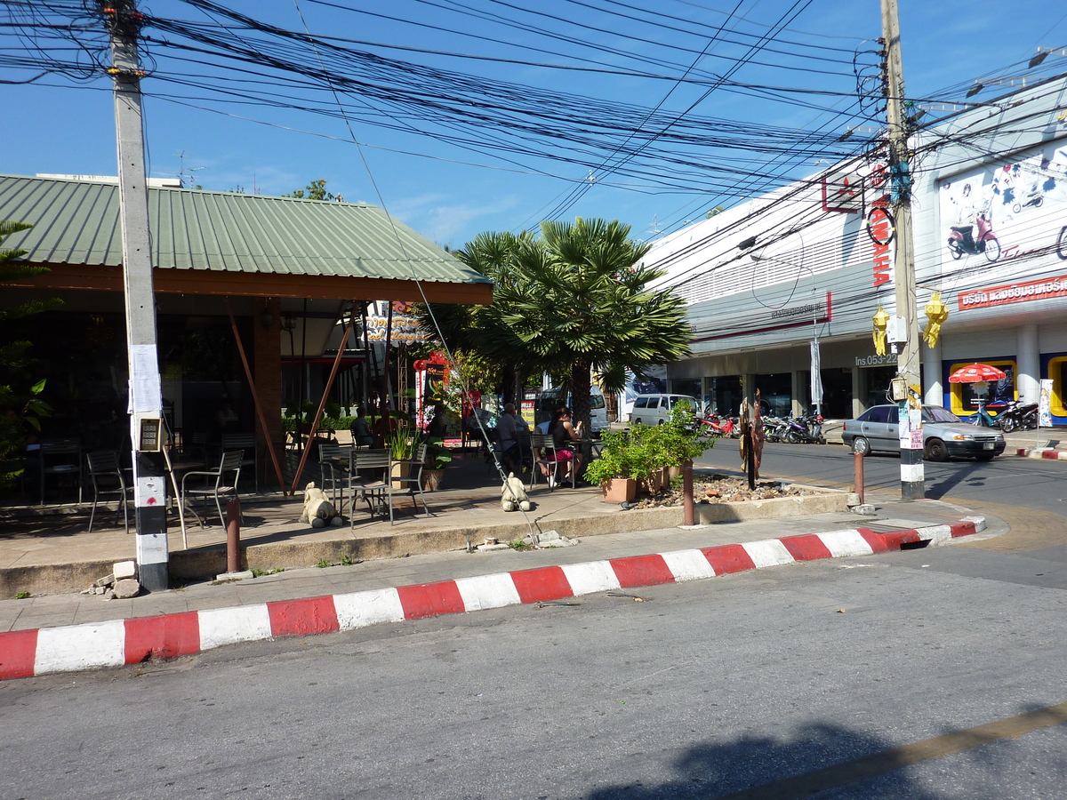 รูปถ่าย ไทย(Thailand) เชียงใหม่(Chiang Mai) ถนนราชดำเนิน(Rachadamnoen road) 2009-12 33