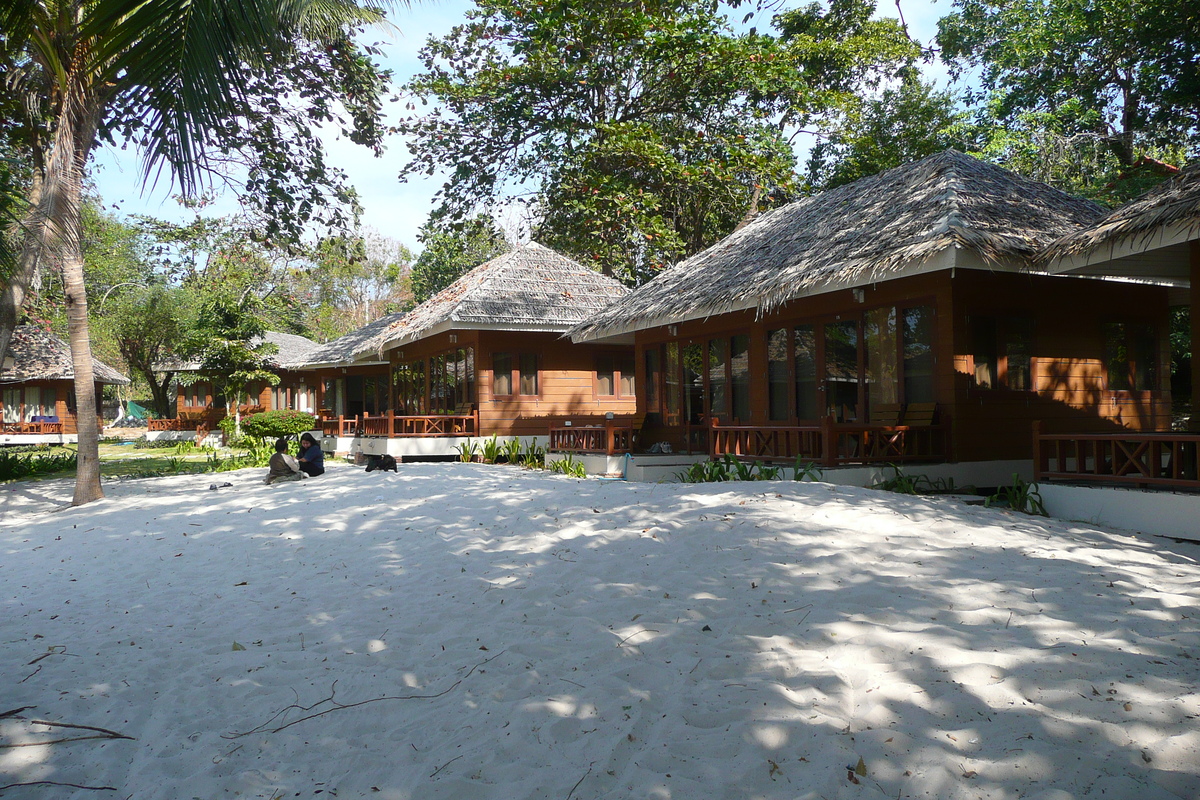 รูปถ่าย ไทย(Thailand) เกาะเสม็ด(Ko Samet) อ่าววงเดือน(Ao Wong Duan) 2009-01 6