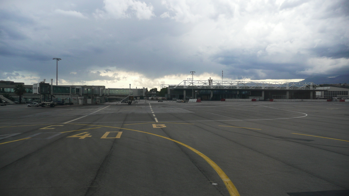 รูปถ่าย ฝรั่งเศส(France) ท่าอากาศยานนีซ(Nice Airport) 2007-07 23