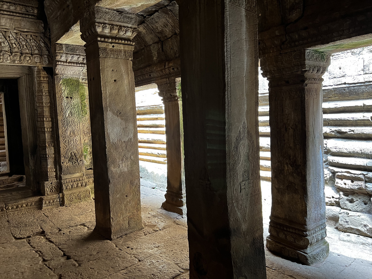 รูปถ่าย กัมพูชา(Cambodia) เสียมราฐ(Siem Reap) ปราสาทบายน(Bayon) 2023-01 101