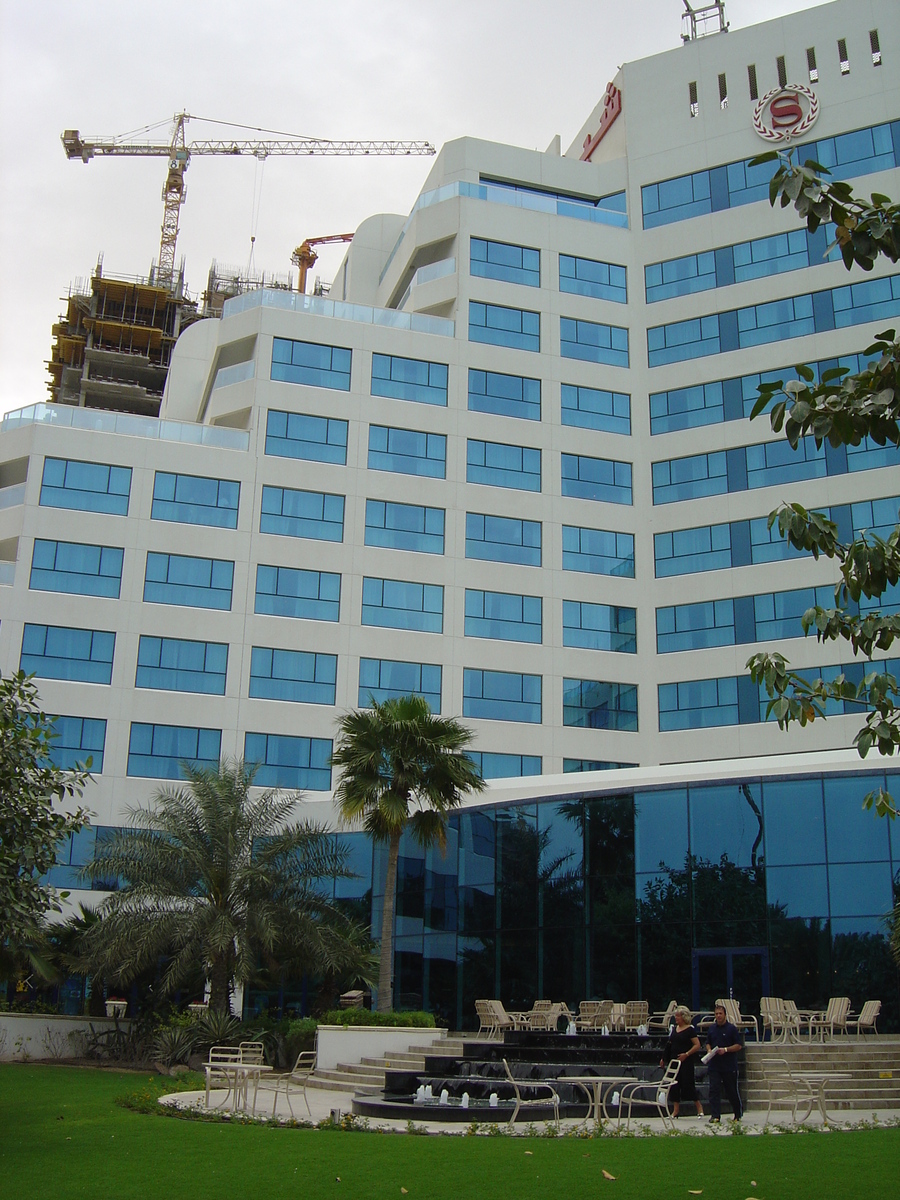 รูปถ่าย สหรัฐอาหรับเอมิเรตส์(United Arab Emirates) ดูไบ(Dubai) โรงแรมเชอราตัน จุมัยเราะห์บีช(Sheraton Jumeirah Beach Hotel) 2005-03 3