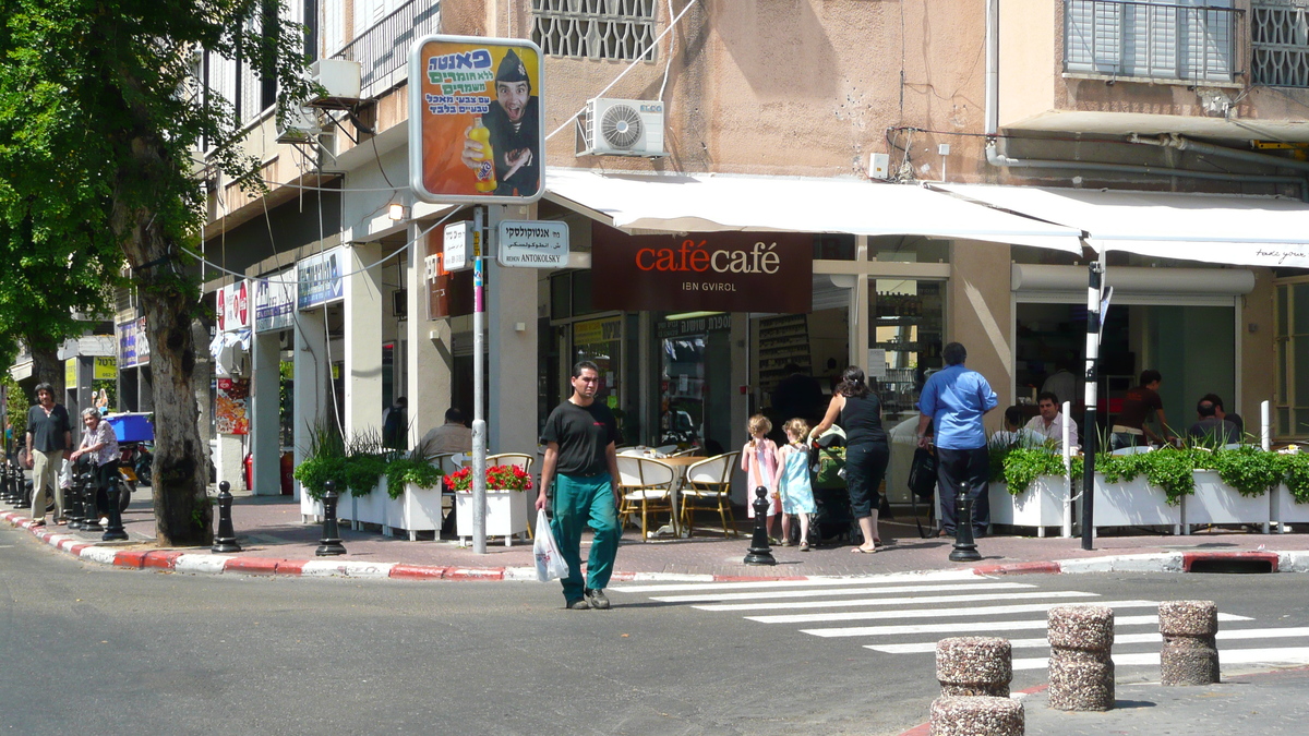 รูปถ่าย อิสราเอล(Israel) เทลอาวีฟ(Tel Aviv) ถนนอิบน์กบีรอล(Ibn Gvirol Street) 2007-06 41