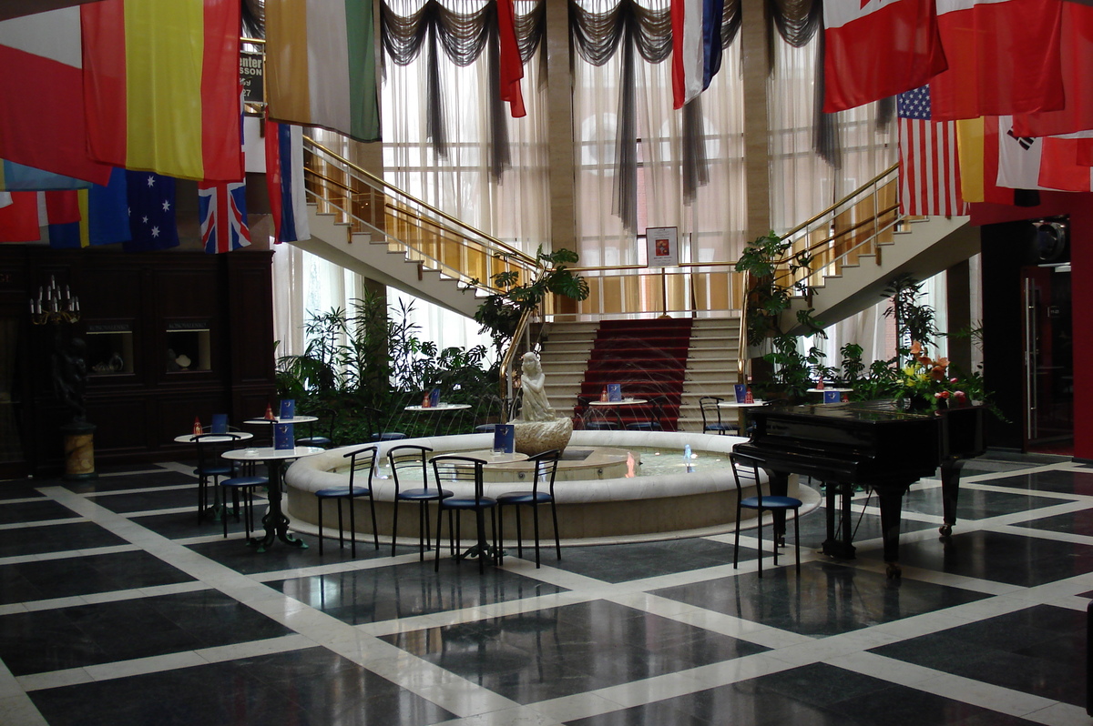 รูปถ่าย รัสเซีย(Russia) มอสโก(Moscow) โรงแรมแรดิสัน สลาวยันสกายา(Radisson Slavyanskaya Hotel) 2006-03 19