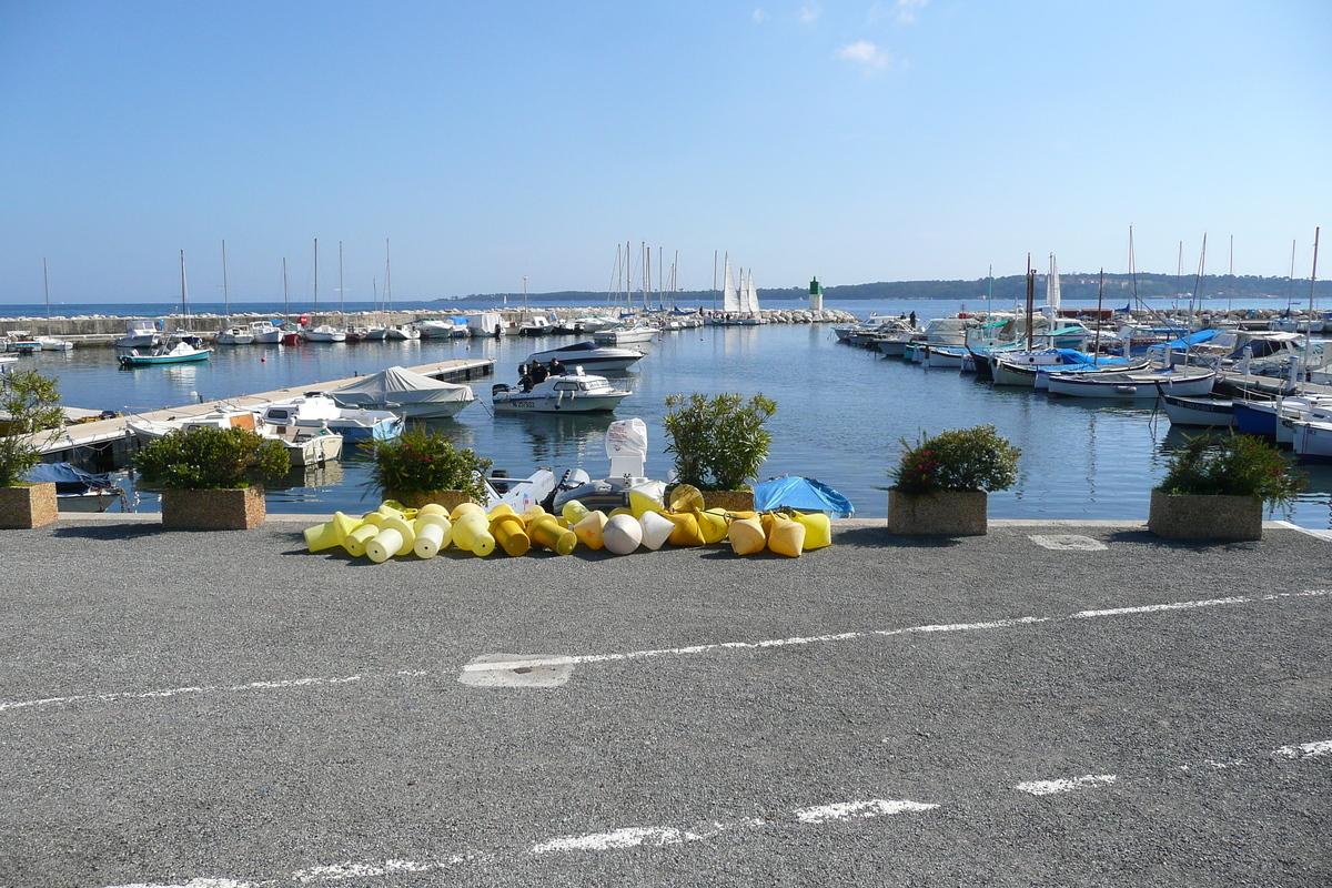 รูปถ่าย ฝรั่งเศส(France) คานส์(Cannes) หาดกาซาแญร์(Plage Gazagnaire) 2008-03 89