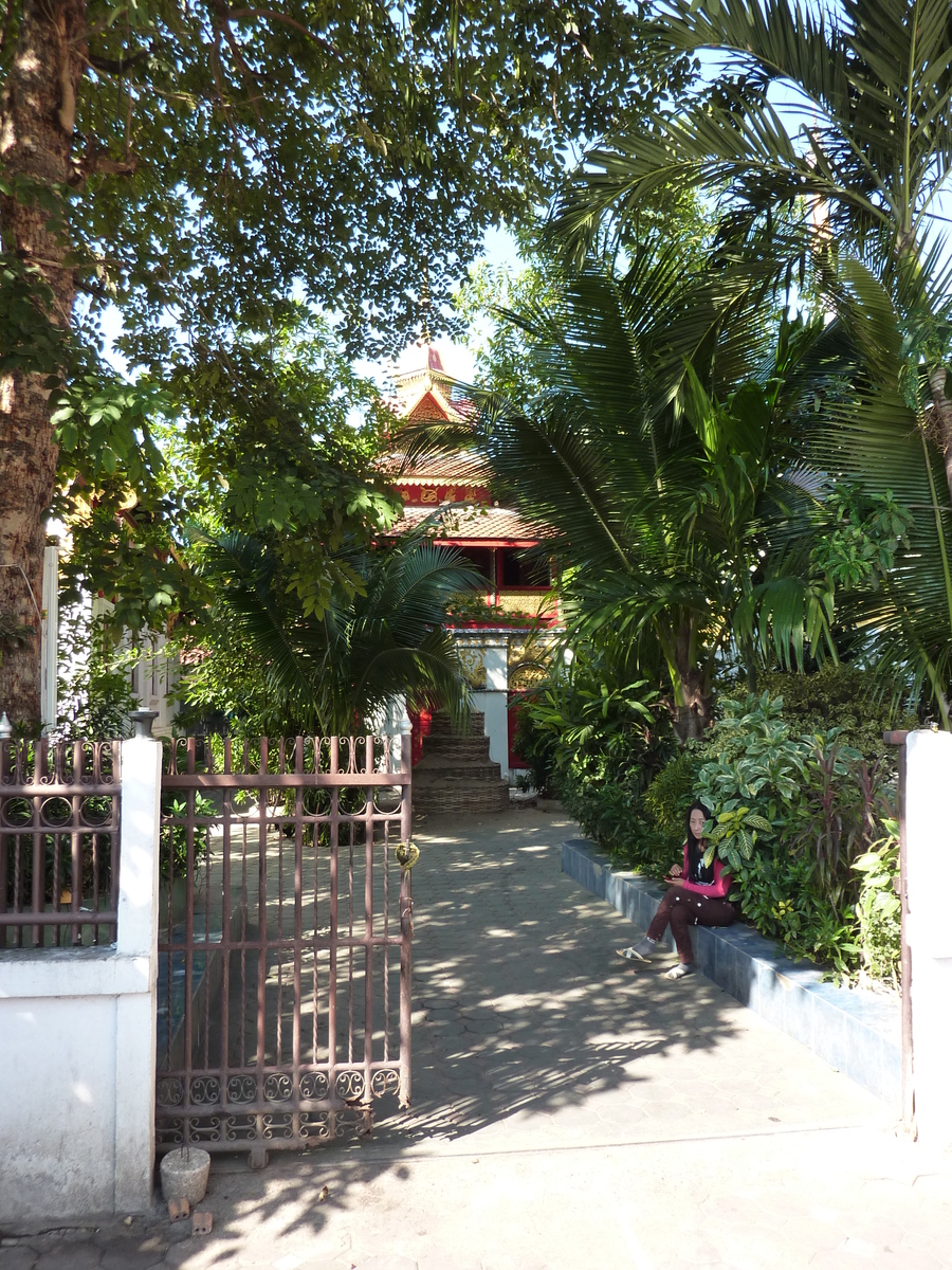 รูปถ่าย ไทย(Thailand) เชียงใหม่(Chiang Mai) ถนนราชดำเนิน(Rachadamnoen road) 2009-12 13