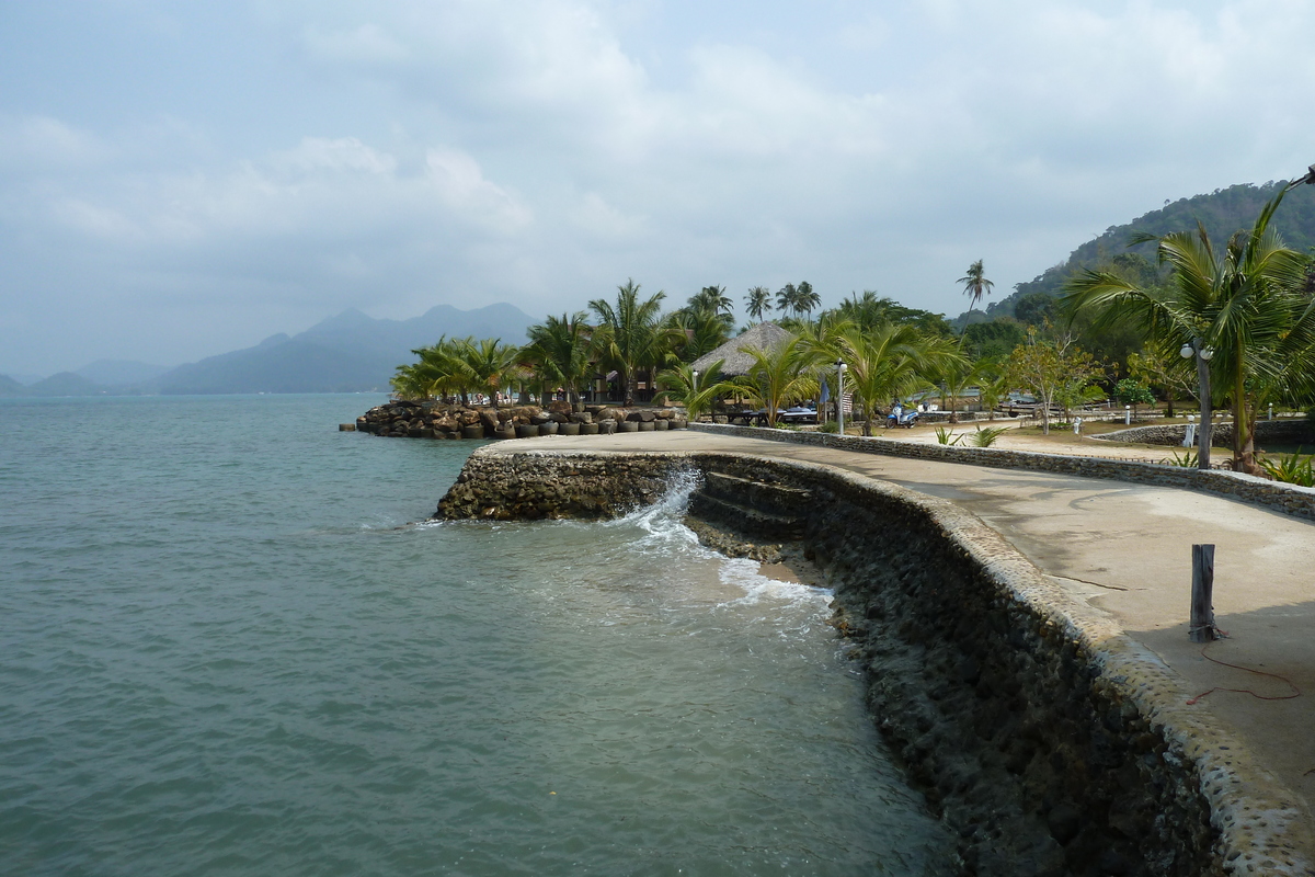 รูปถ่าย ไทย(Thailand) เกาะช้าง(Ko Chang) หาดคลองพร้าว(Klong Prao beach) 2011-02 93