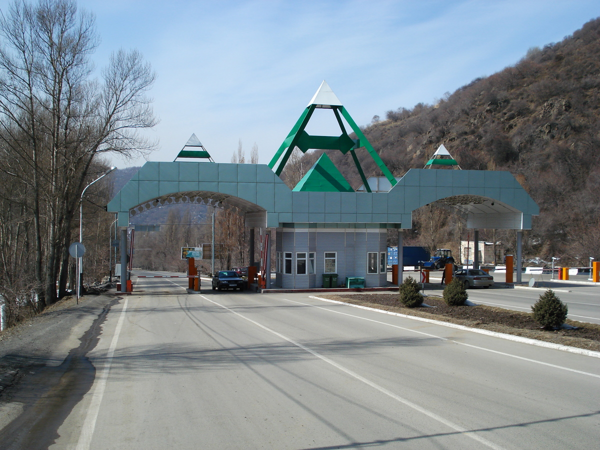 รูปถ่าย คาซัคสถาน(Kazakhstan) ซิมบูแลค(Shymbulak) 2007-03 17
