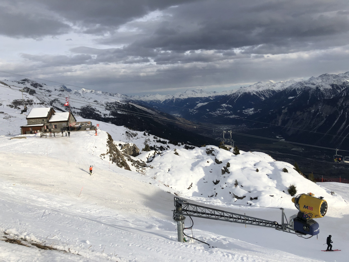 รูปถ่าย สวิสเซอร์แลนด์(Switzerland) ครองส์-มงตานา(Crans Montana) 2020-12 300