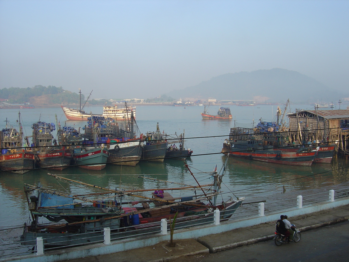 รูปถ่าย พม่า(Myanmar) มะริด(Myeik (Mergui)) 2005-01 161