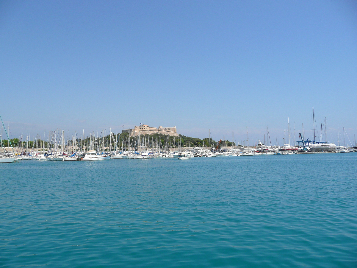 รูปถ่าย ฝรั่งเศส(France) อองทีป(Antibes) ท่าเรือโวบ็อง(Port Vauban) 2007-07 5