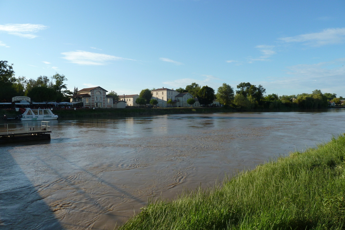 รูปถ่าย ฝรั่งเศส(France) ลีบูร์น(Libourne) 2010-08 6