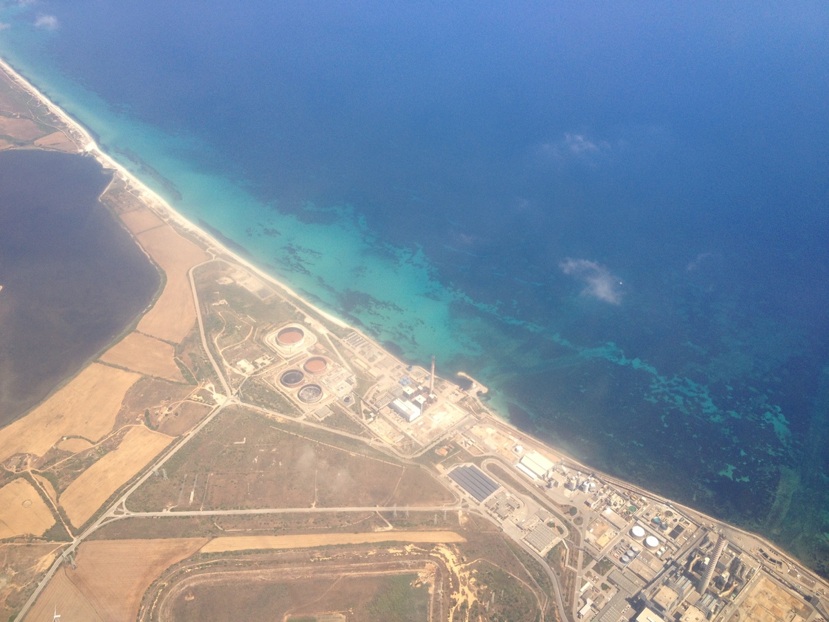 รูปถ่าย อิตาลี(Italy) ซาร์ดิเนีย(Sardinia) สายการบินอีซีเจ็ต(Easyjet) 2015-06 10
