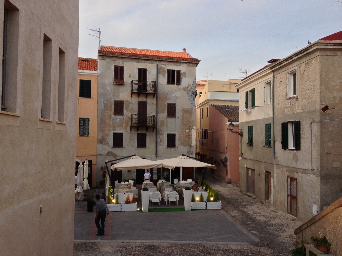 รูปถ่าย อิตาลี(Italy) ซาร์ดิเนีย(Sardinia) อัลเกโร(Alghero) 2015-06 24