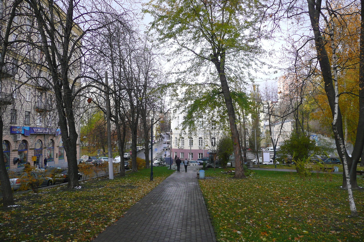 รูปถ่าย ยูเครน(Ukraine) เคียฟ(Kiev) กูเดรียเวท(Kudriavets) 2007-11 31