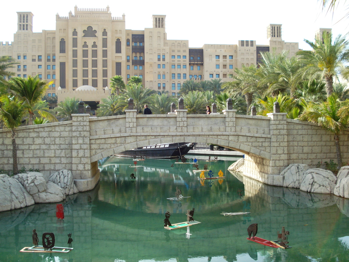 รูปถ่าย สหรัฐอาหรับเอมิเรตส์(United Arab Emirates) ดูไบ(Dubai) มะดีนัตจุมัยเราะห์(Medina Jumeirah) 2007-03 62