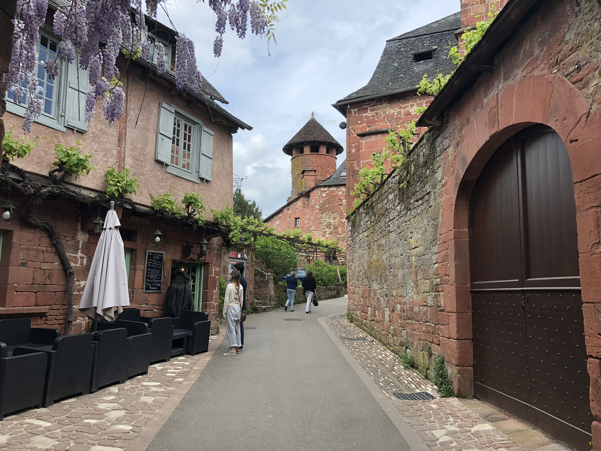 รูปถ่าย ฝรั่งเศส(France) กอลงฌ์-ลา-รูฌ(Collonges la Rouge) 2018-04 125