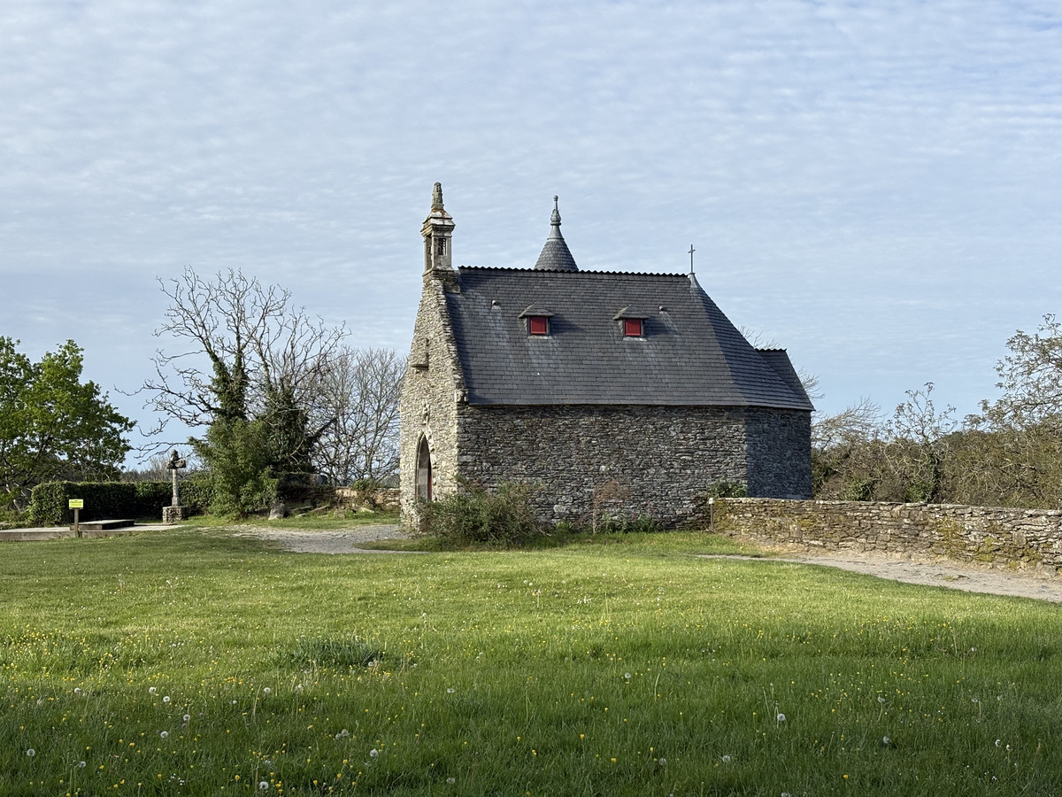 รูปถ่าย ฝรั่งเศส(France) รอชฟอร์-อ็อง-แตร์(Rochefort en terre) 2026-04 24