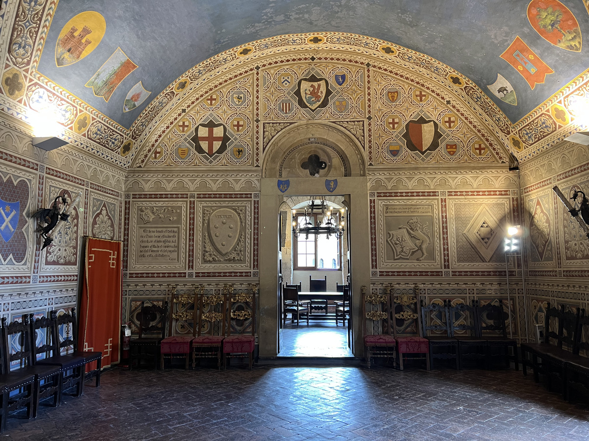 รูปถ่าย อิตาลี(Italy) วอลแตร์รา(Volterra) วังเดย์ปรีโอรี(Palazzo dei Priori) 2021-09 24
