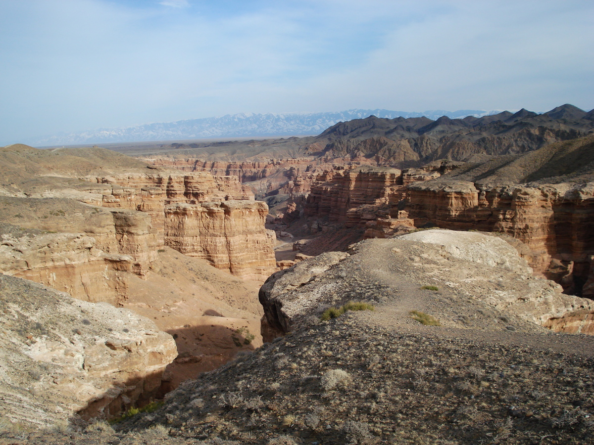 รูปถ่าย คาซัคสถาน(Kazakhstan) หุบผาชารึน(Charyn Canyon) 2007-03 108