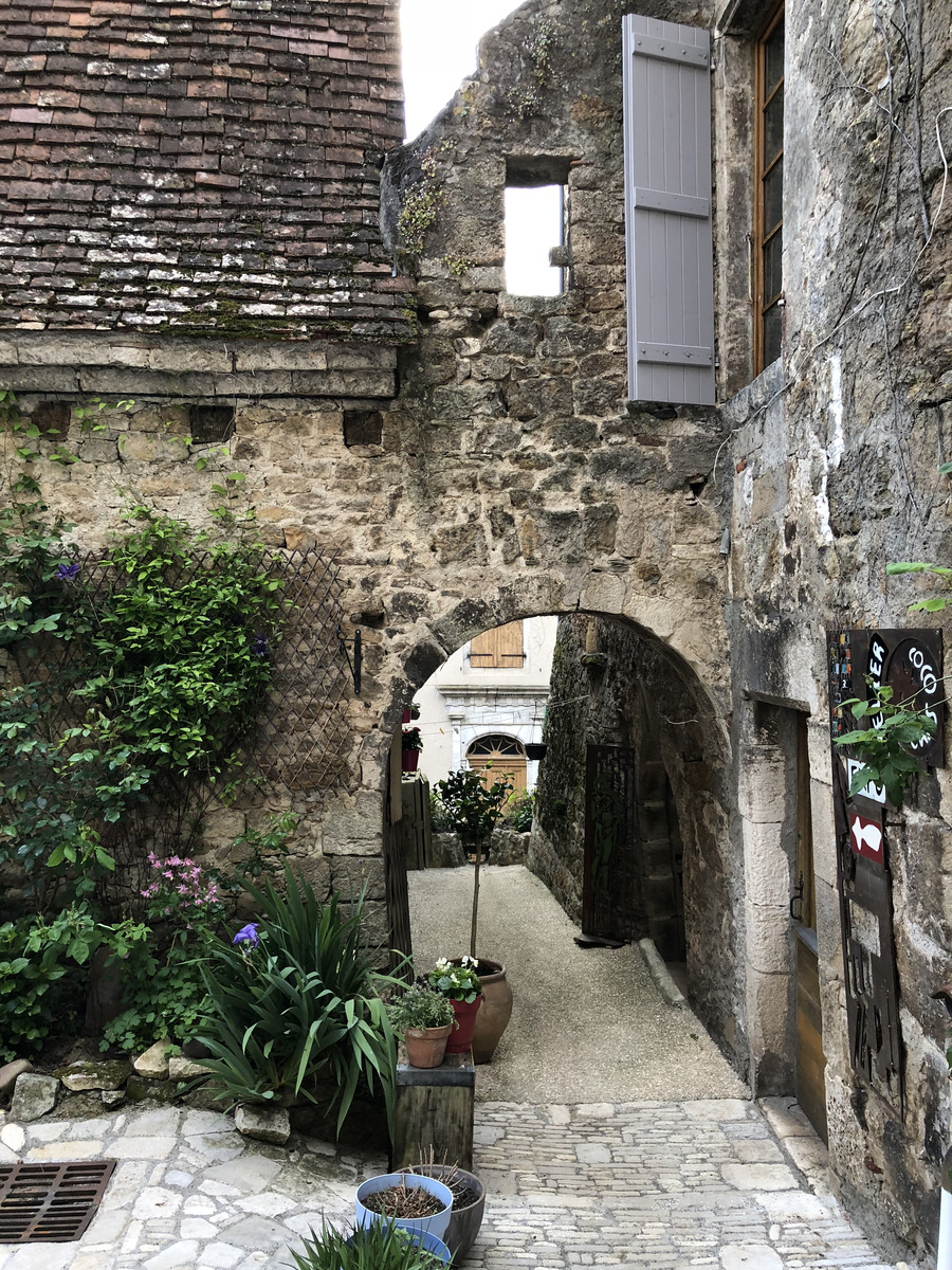รูปถ่าย ฝรั่งเศส(France) กาเรนนัก(Carennac) 2018-04 30