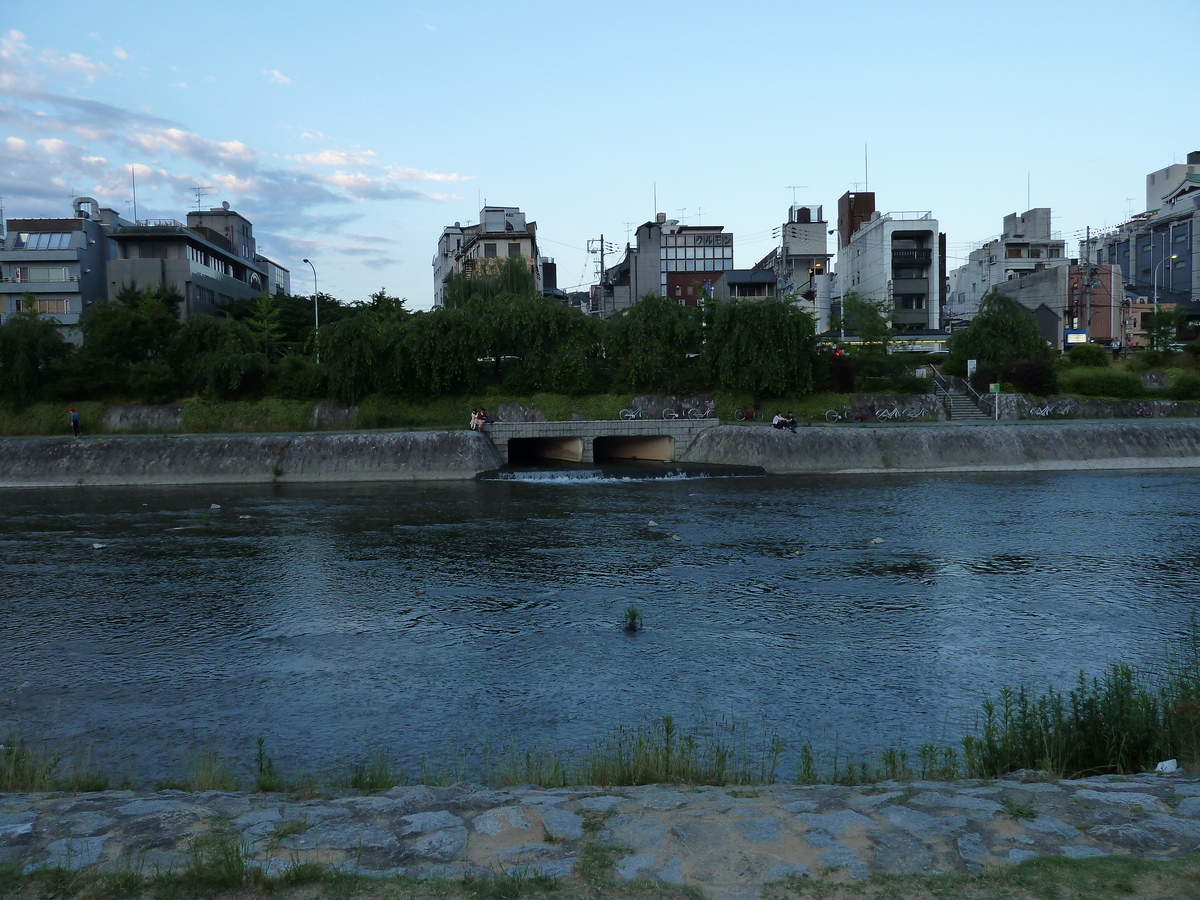 รูปถ่าย ญี่ปุ่น(Japan) เกียวโต(Kyoto) แม่น้ำคาโมะ(Kamo River) 2010-06 45