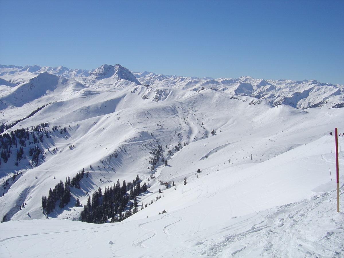 รูปถ่าย ออสเตรีย(Austria) คิทซ์บูเฮล(Kitzbuhel) สกี(Ski) 2005-03 86