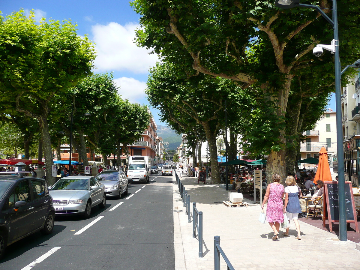 รูปถ่าย ฝรั่งเศส(France) วังซ์(Vence) จัตุรัสกร็องฌาร์แด็ง(Place du Grand Jardin) 2007-07 0