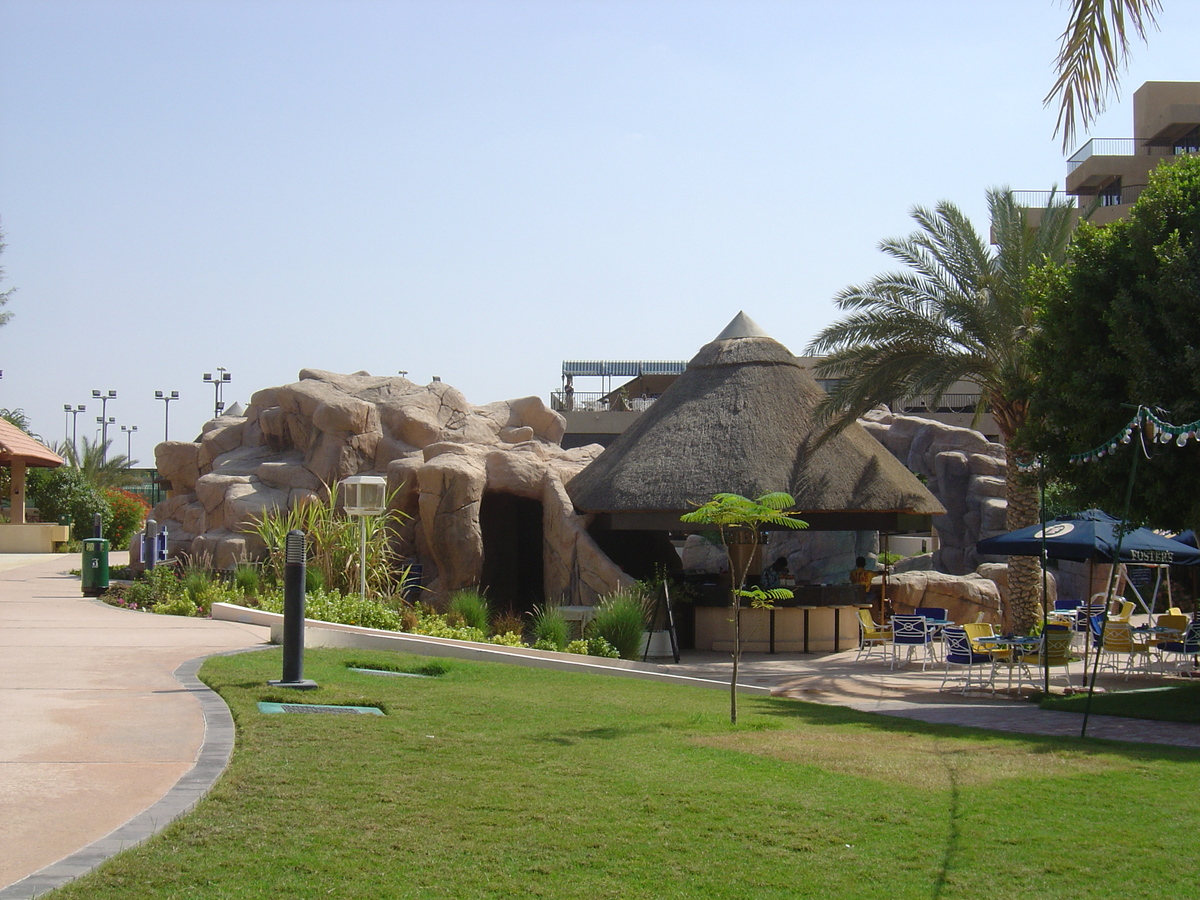 รูปถ่าย สหรัฐอาหรับเอมิเรตส์(United Arab Emirates) อาเลอิน(Al Ain) โรงแรมอินเตอร์คอนติเนนตัล(Intercontinental Hotel) 2005-11 27
