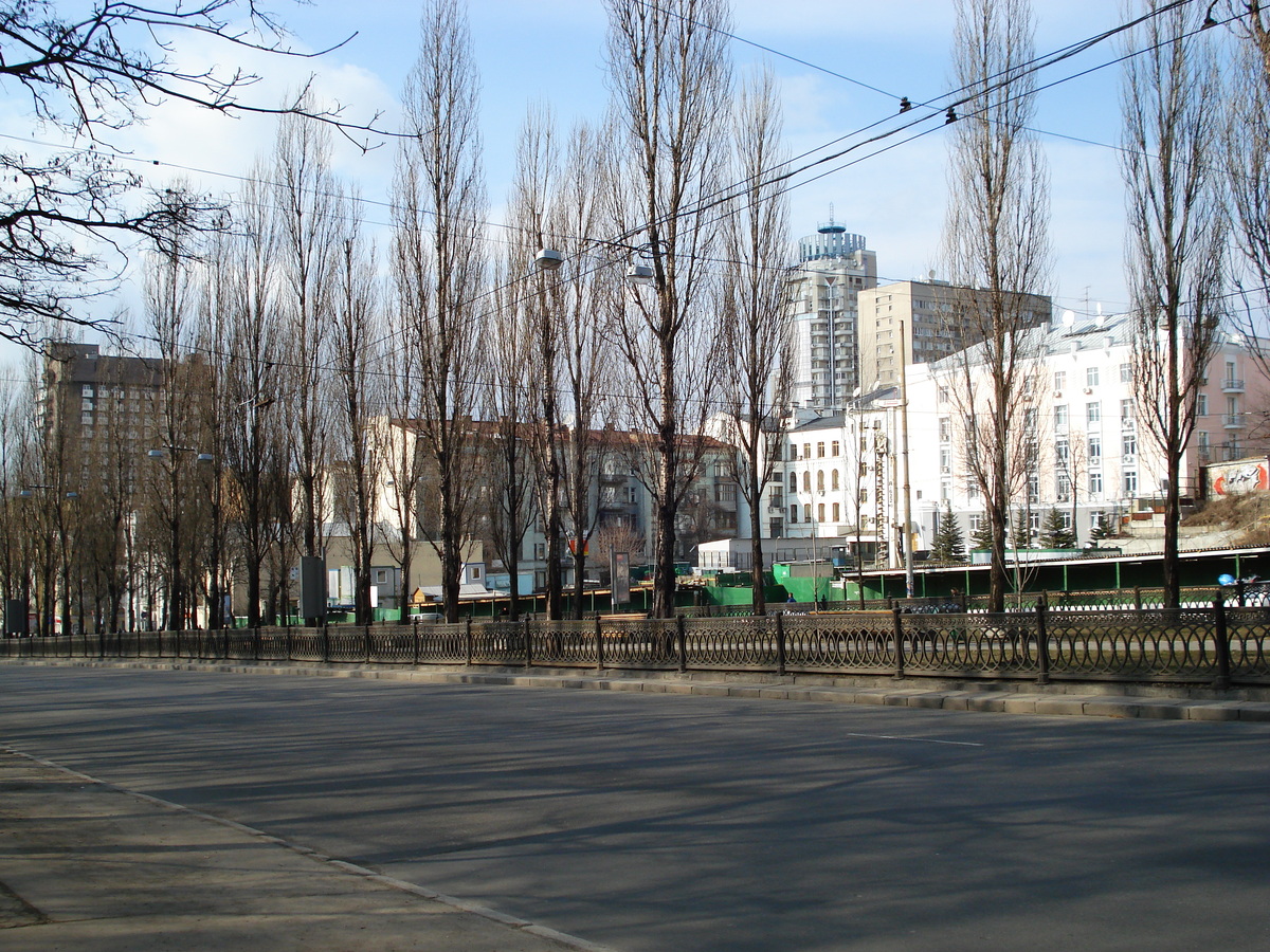 รูปถ่าย ยูเครน(Ukraine) เคียฟ(Kiev) เชฟเชนกา(Shevchenka) 2007-03 21