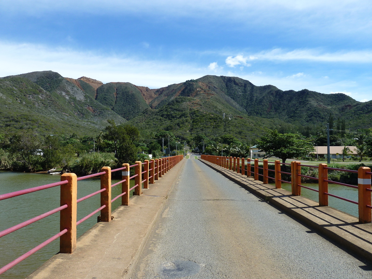 รูปถ่าย นิวแคลิโดเนีย(New Caledonia) ทีโอ(Thio) 2010-05 1