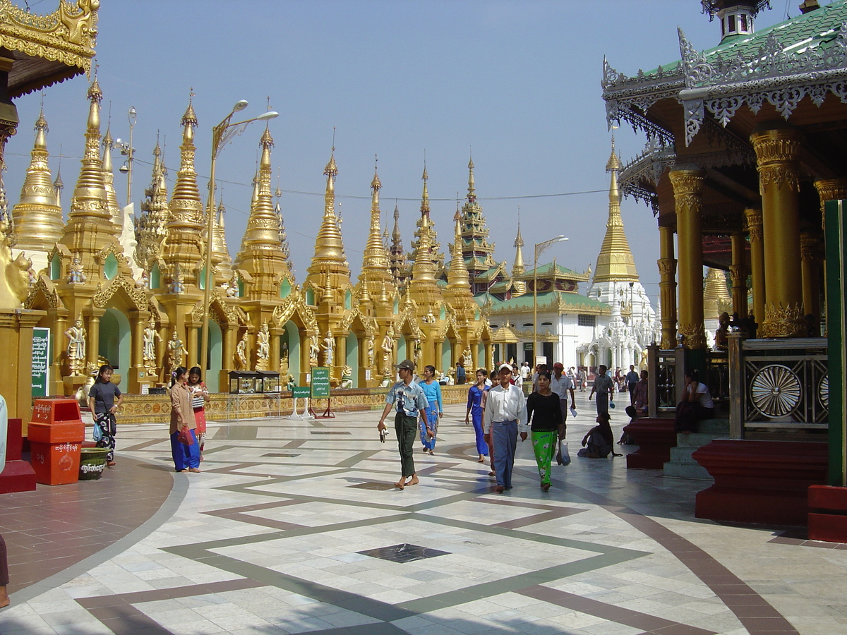 รูปถ่าย พม่า(Myanmar) ย่างกุ้ง(Yangon) พระมหาเจดีย์ชเวกากอง(Shwedagon Pagoda) 2005-01 54
