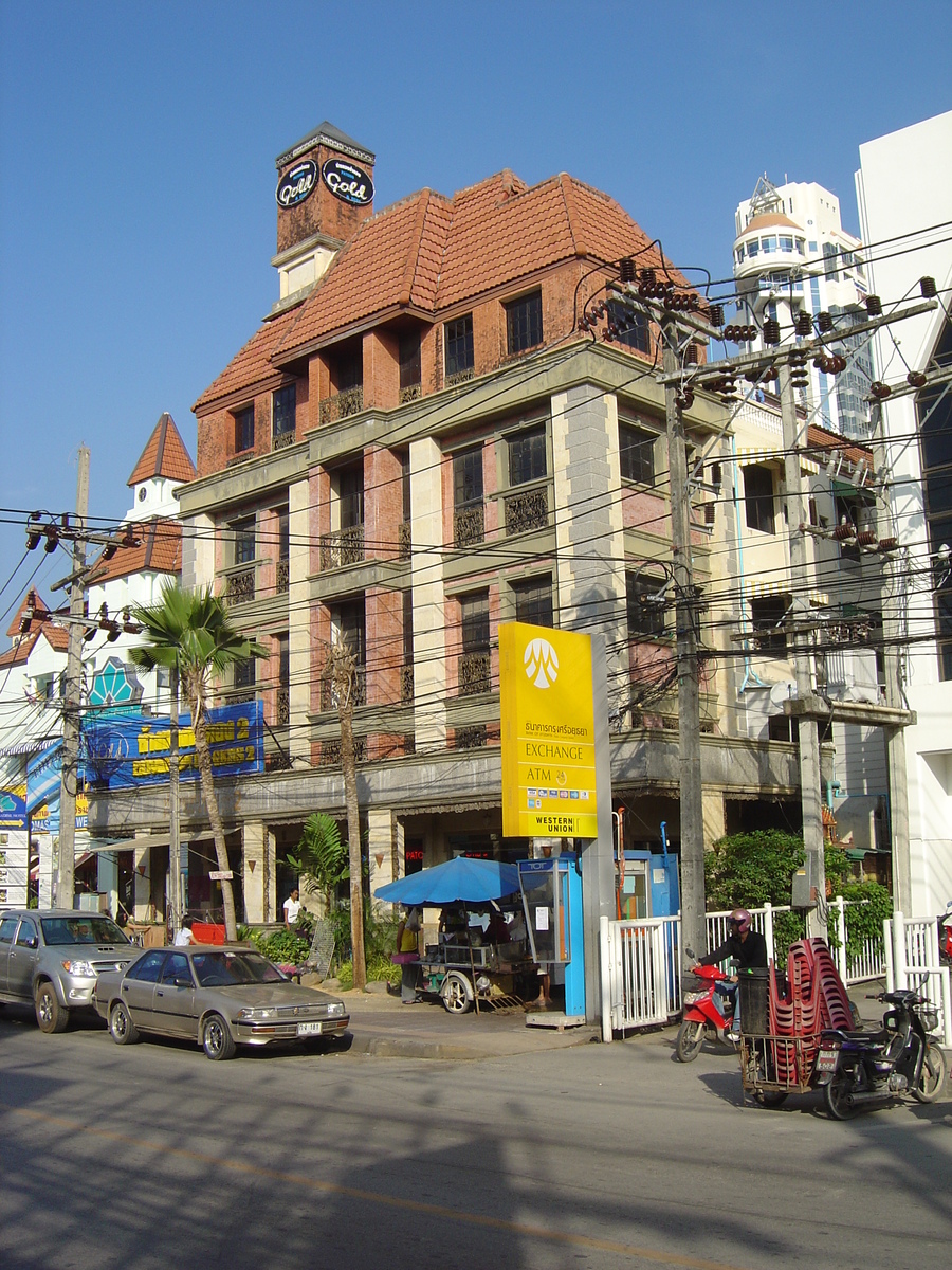 รูปถ่าย ไทย(Thailand) ภูเก็ต(Phuket) ป่าตอง(Patong) ถนนสาย 2(2nd Road) 2005-12 35